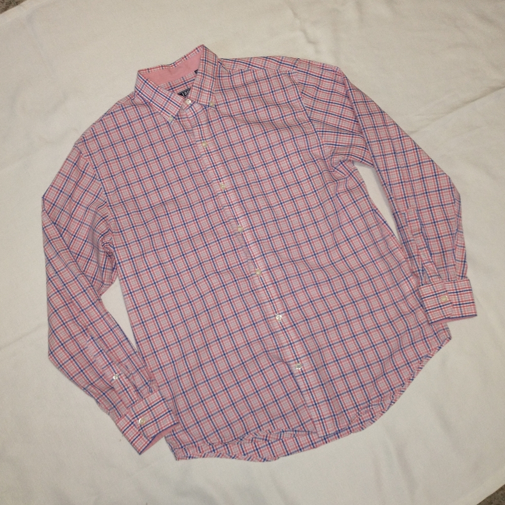 Izod button down